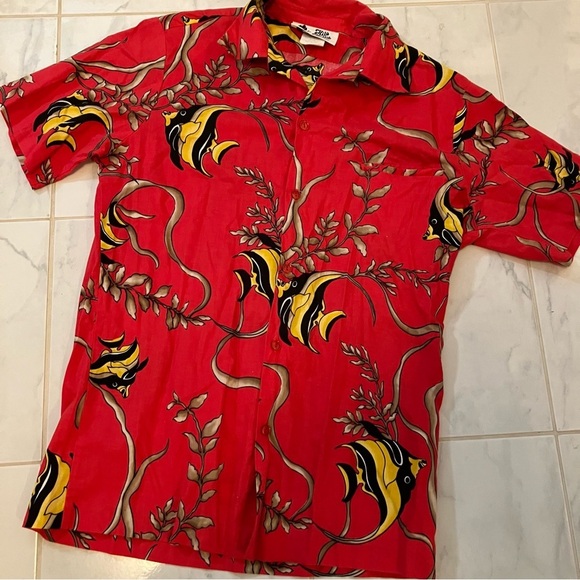 Hilo Hattie red / yellow short sleeve button up top.  Made in Hawaii!  EUC! - Picture 1 of 11